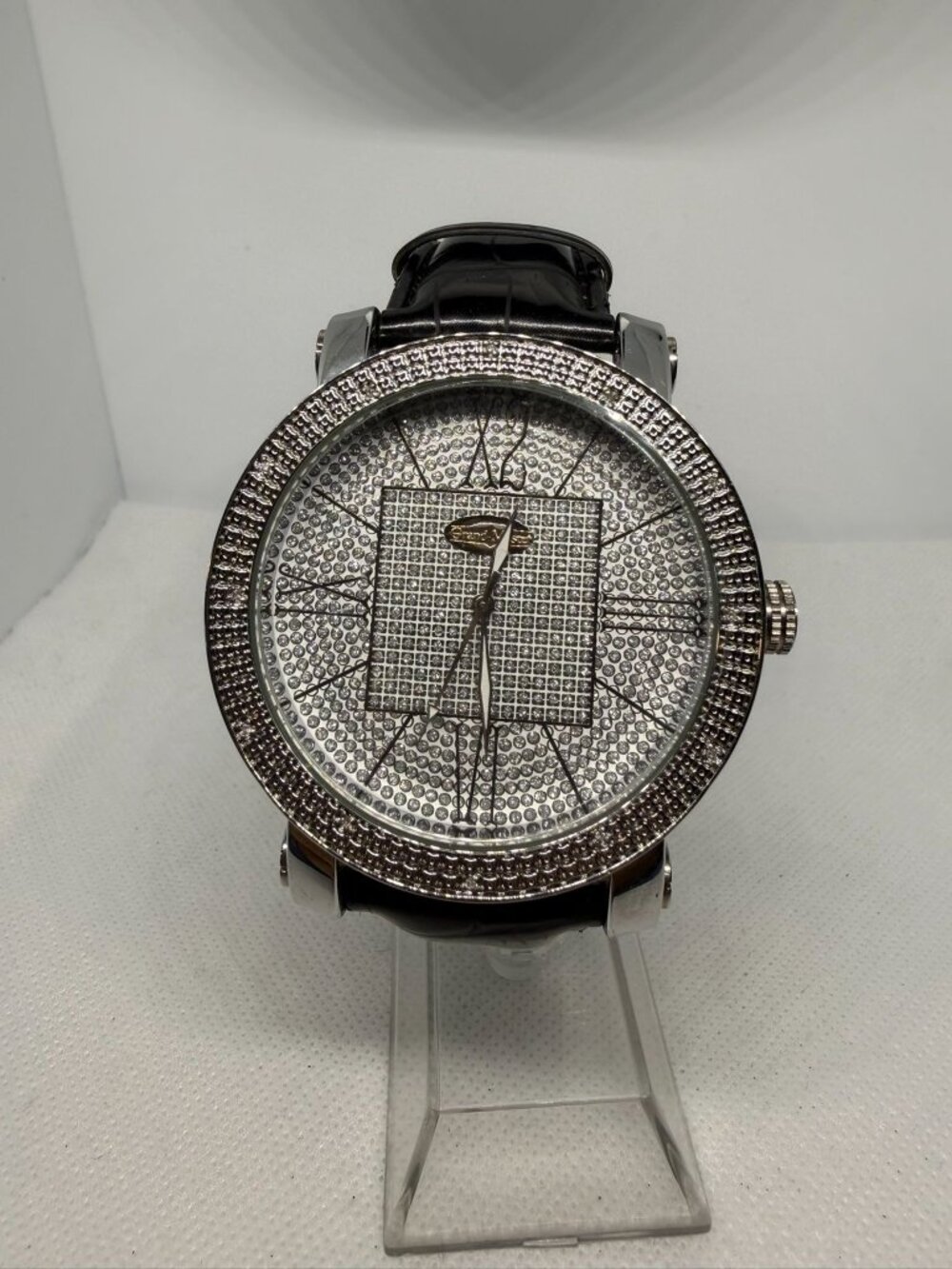 King Master Men's CZ 12 Diamond Stones Silver-tone Stainless Steel Leather Watch